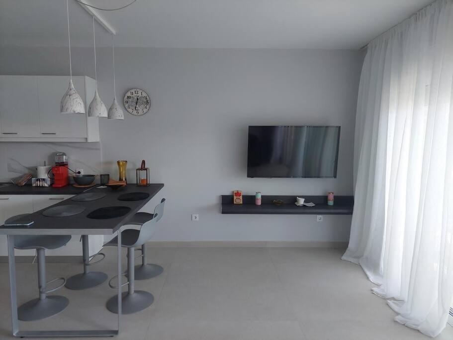 Gesyl Apartment Tolo Ngoại thất bức ảnh